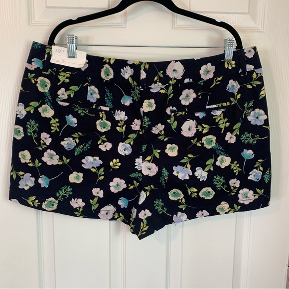 NWT LOFT Floral Print Shorts, size 16 - Picture 8 of 10